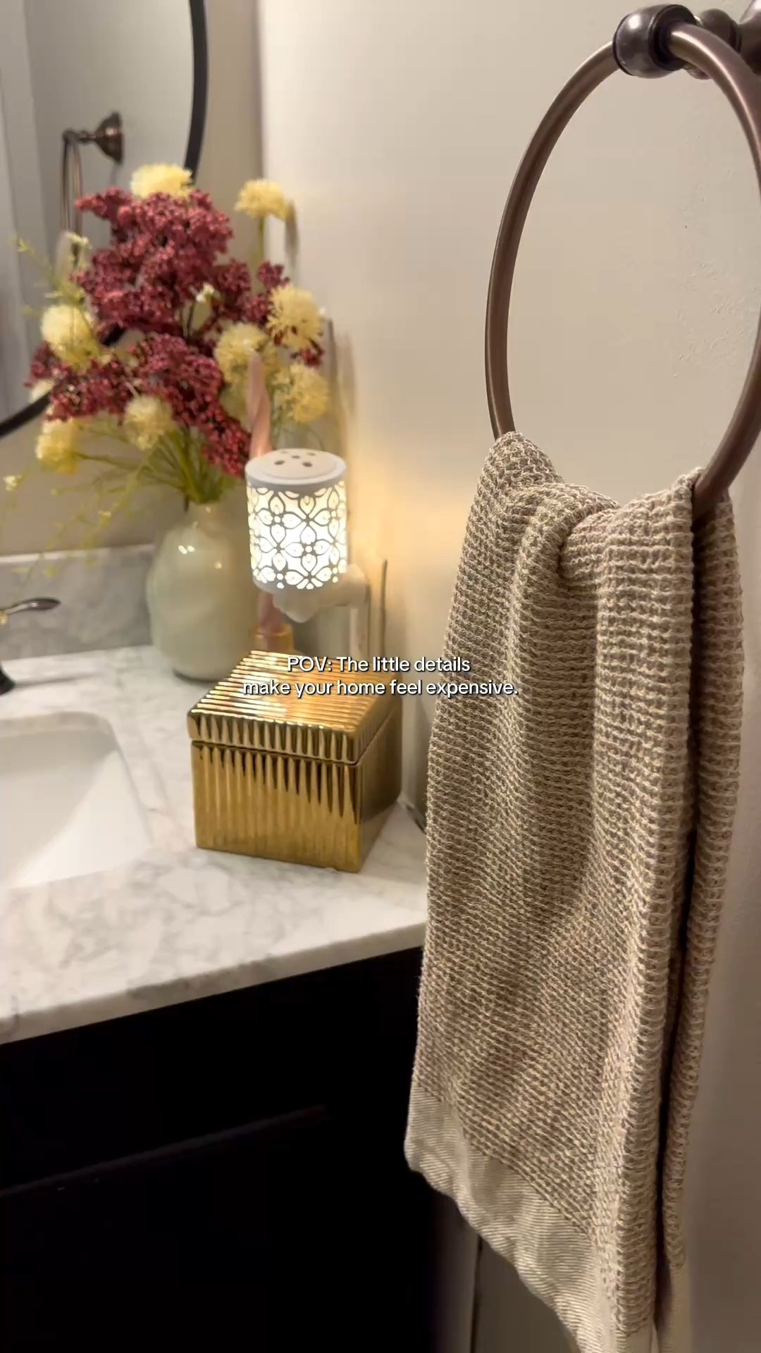Sometimes it’s the smallest details that make a home feel the most welcoming. 🤍 This handwoven towel adds beautiful texture, timeless style, and an effortlessly elevated look to any kitchen.

If you’ve been looking for an easy way to add warmth and character to your space, this is it. ✨ Shop this favorite from MJ Home in the link in my storefront before it’s gone, and save this post for your next home refresh!

#KitchenDecor #HomeDecorFinds #HomeStyling #KitchenInspo #CozyHome #NeutralHome #Handwoven #KitchenEssentials #InteriorDesign #DecorInspiration #HomeDecorLover #LTKHome #HomeFinds
