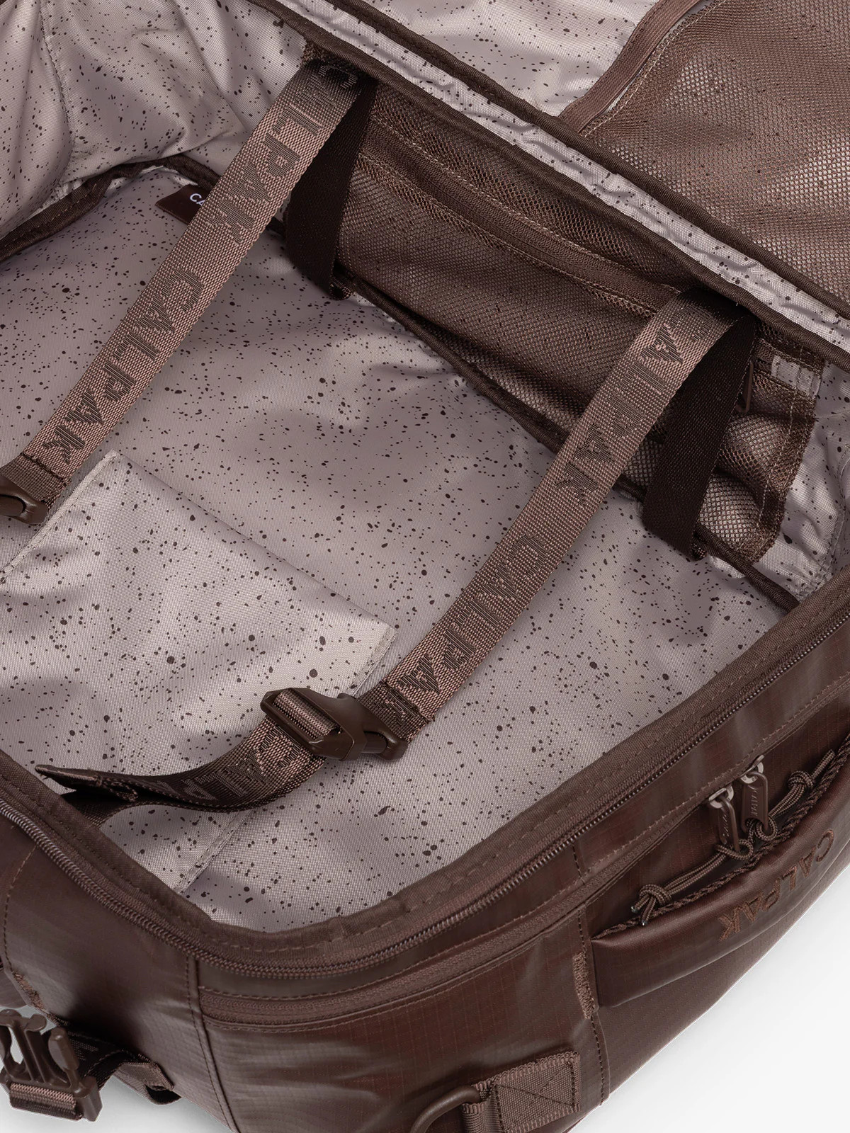 Terra 26L Laptop Duffel Backpack in Walnut | CALPAK