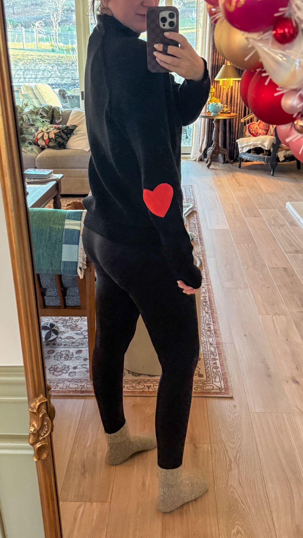 Vday week fit ❤️ comes in multiple colors! TTS.

#LTKootd #LTKValentine #LTKmomlife