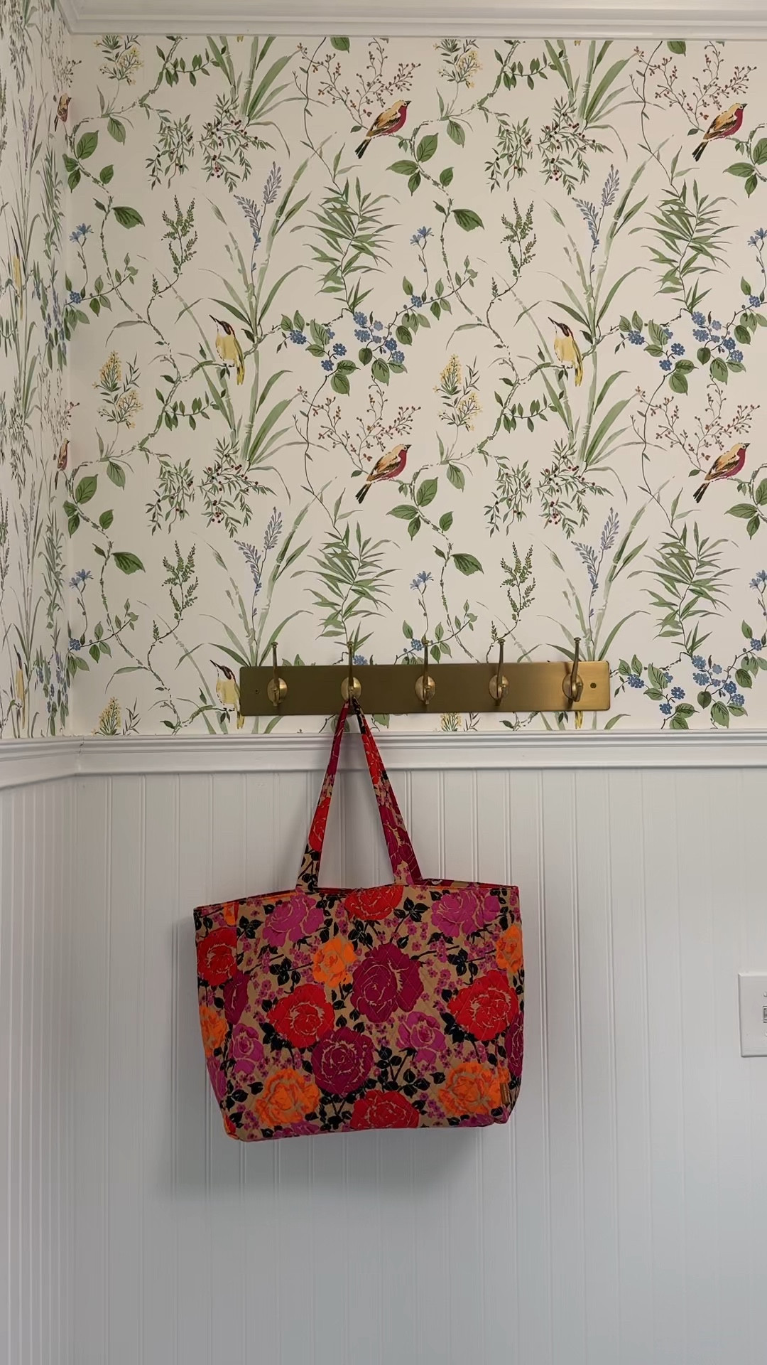 Laundry room wallpaper moment 🌿

I wanted this space to feel less like a chore zone and more like a charming little room in the house. This botanical wallpaper completely transformed the laundry room and adds the prettiest vintage-inspired detail against the green cabinetry.

It gives the space that classic English cottage feel I love while still keeping everything light and fresh.



#LTKHome