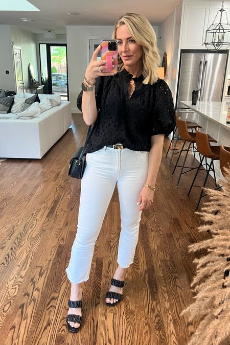 Black & White

I always question myself in white jeans cause I feel a bit self conscious  but I do like this brand and fit. 

#LTKMidsize #LTKSeasonal #LTKStyleTip