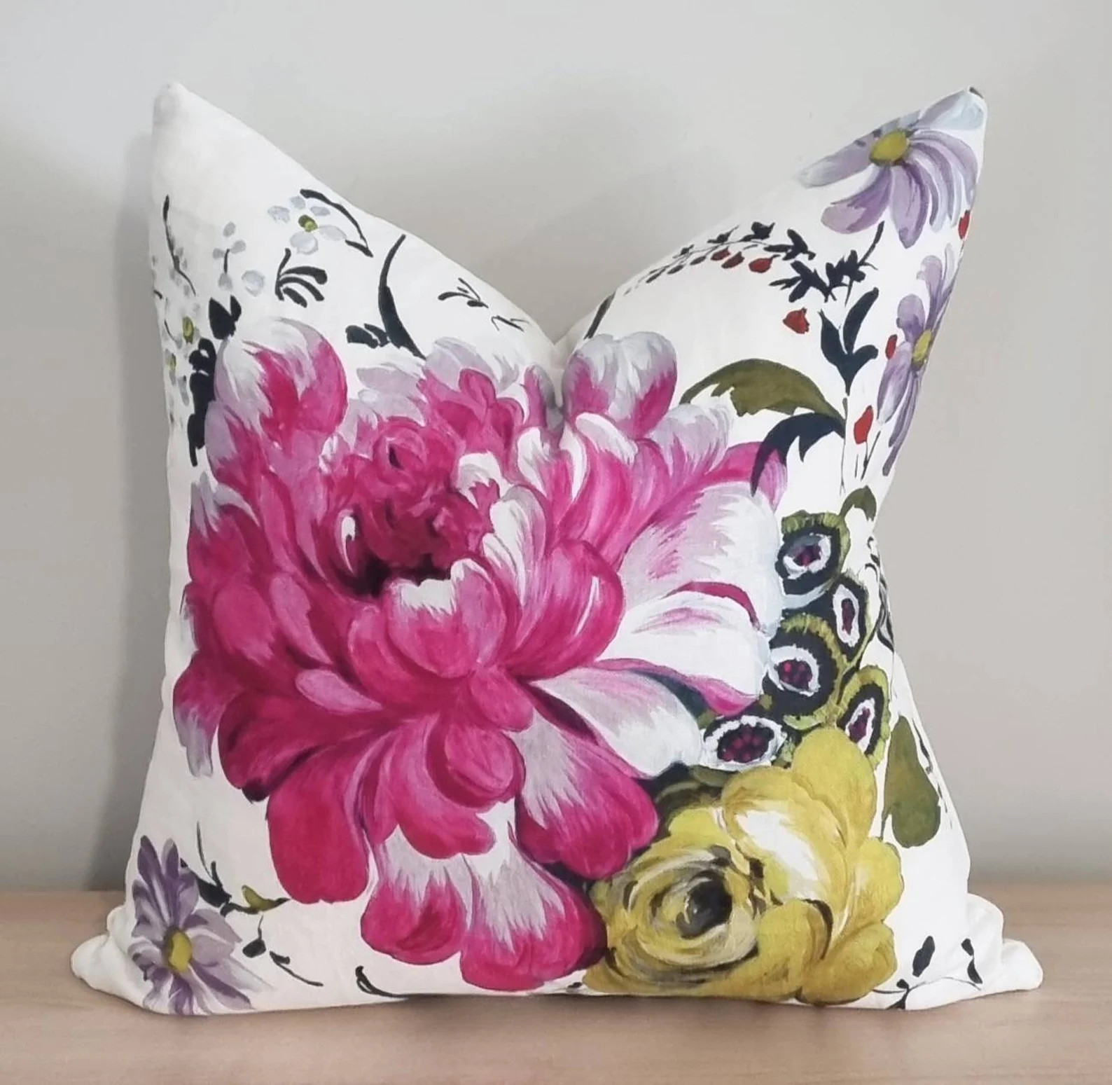 Designers Guild Amrapali Peony & Omega Velvet Cushion Cover - Etsy | Etsy (US)