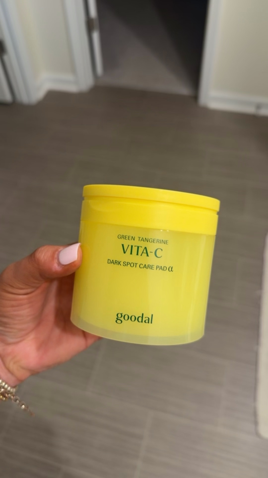 Goodal vita C dark spot pads