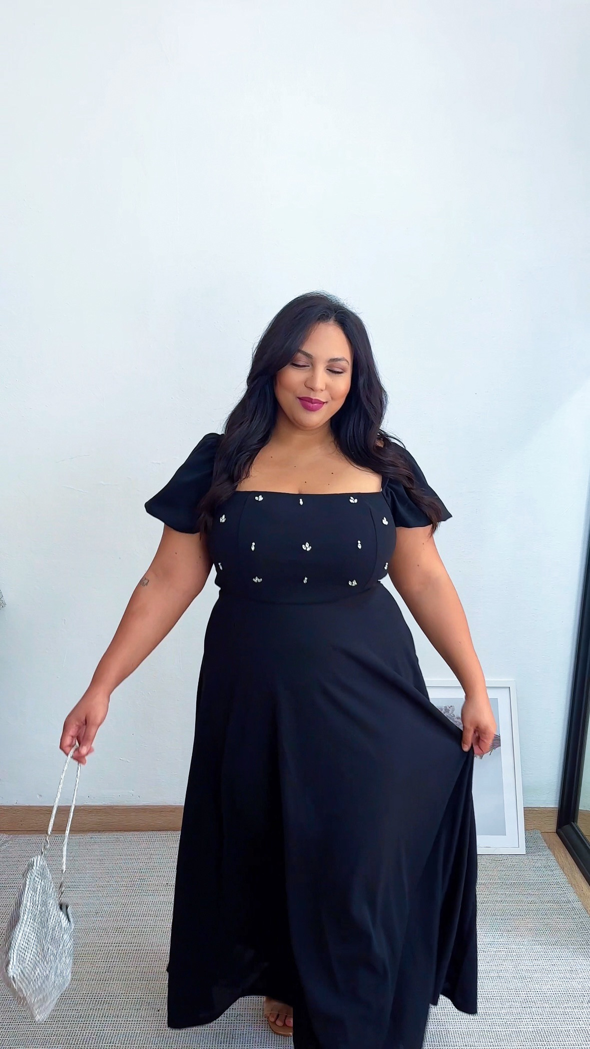 A lovely chic dress for your romantic evening ❤️

#occasionwear #blackdress #elegantdress #curvy #midsize #plussize

#LTKmidsize #LTKdresses #LTKcurves