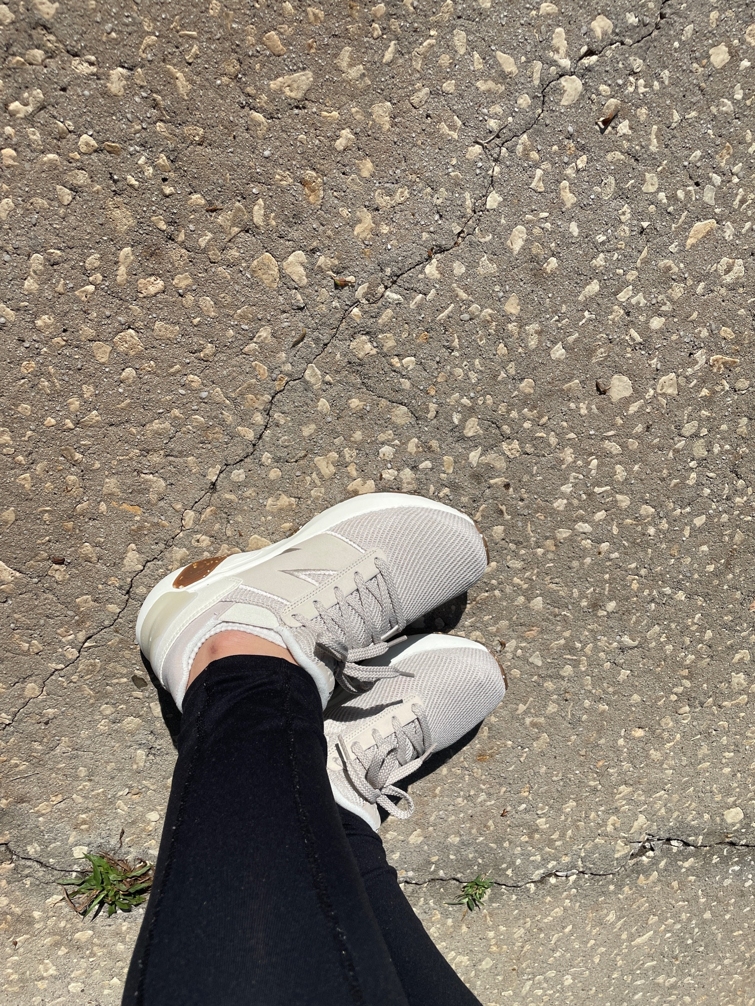 Like I’m walking on a bouncy cloud ☁️

#LTKSummerSales #LTKFindsUnder100 #LTKFitness