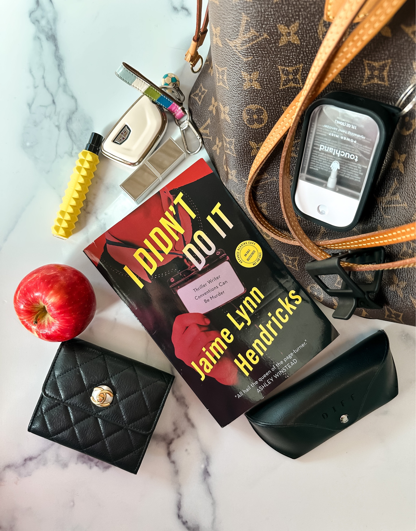 Purse Dump ✨

Here’s a look at what’s inside my purse this week! Bonus points for me for a healthy purse snack today! 

Also! I Didn’t Do it by @Jaime releases on 5/23. I haven’t finished it yet, but 😬😬 it’s been a fun ride! 