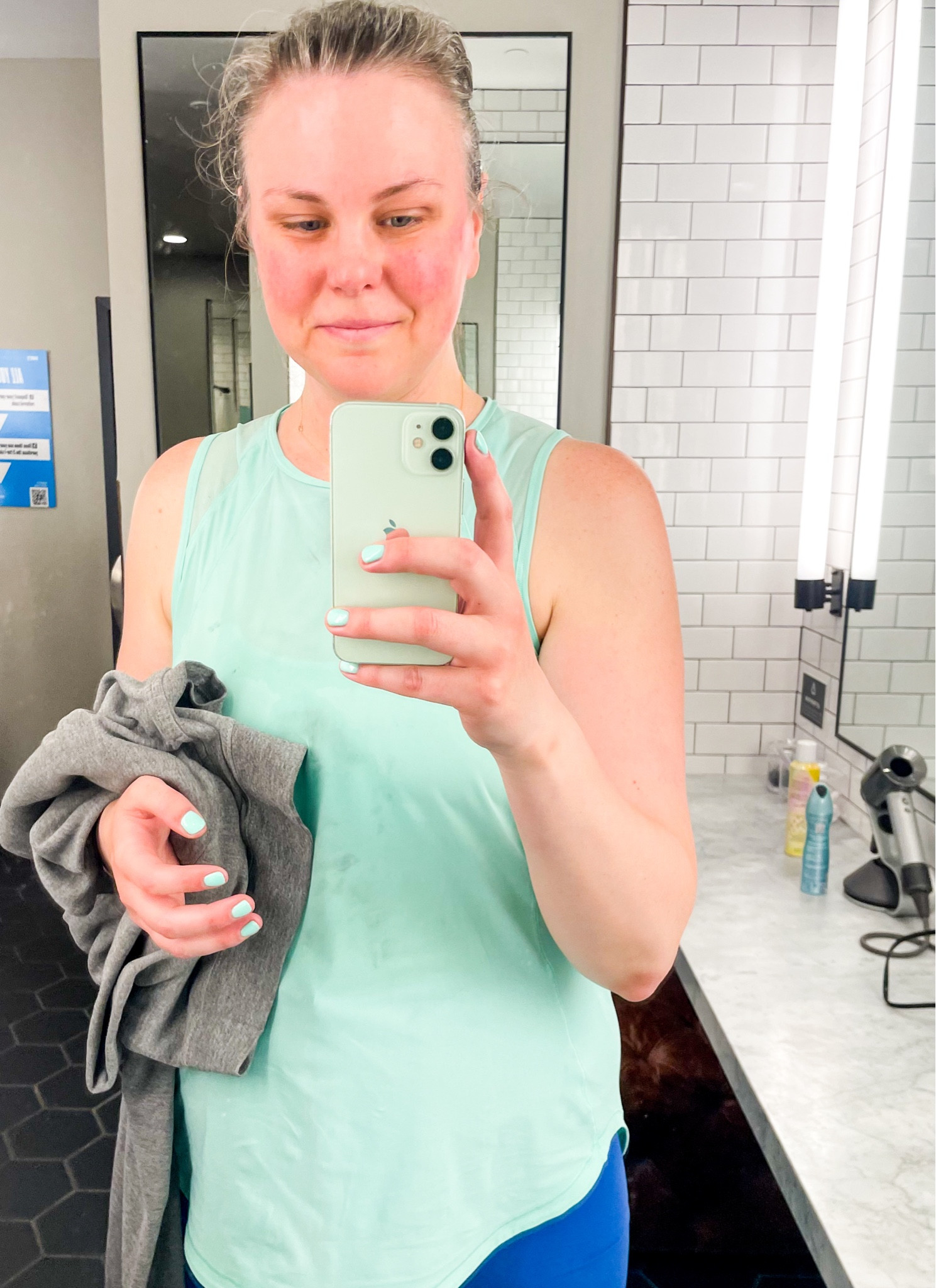 Today’s sweatfit at Barry’s 😅 

#LTKSeasonal #LTKfit #LTKFind