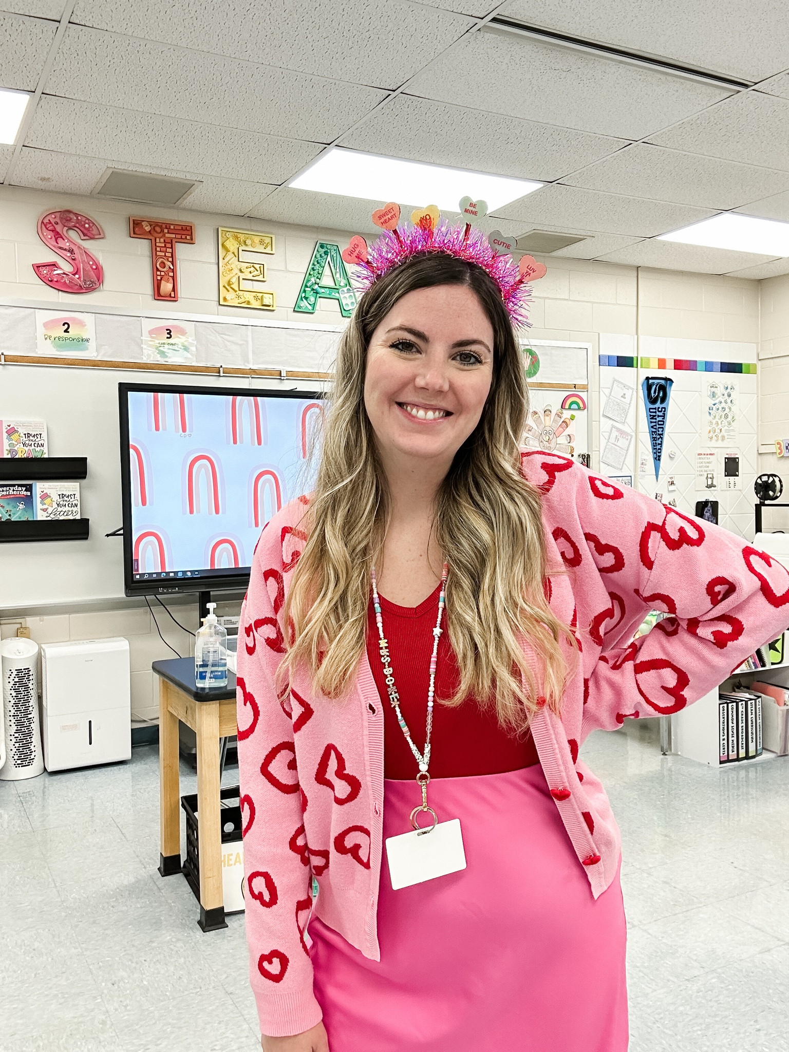 Teacher Valentines Day outfit 💌🫶🏻🌹❤️

#LTKstyletip #LTKworkwear #LTKfindsunder50
