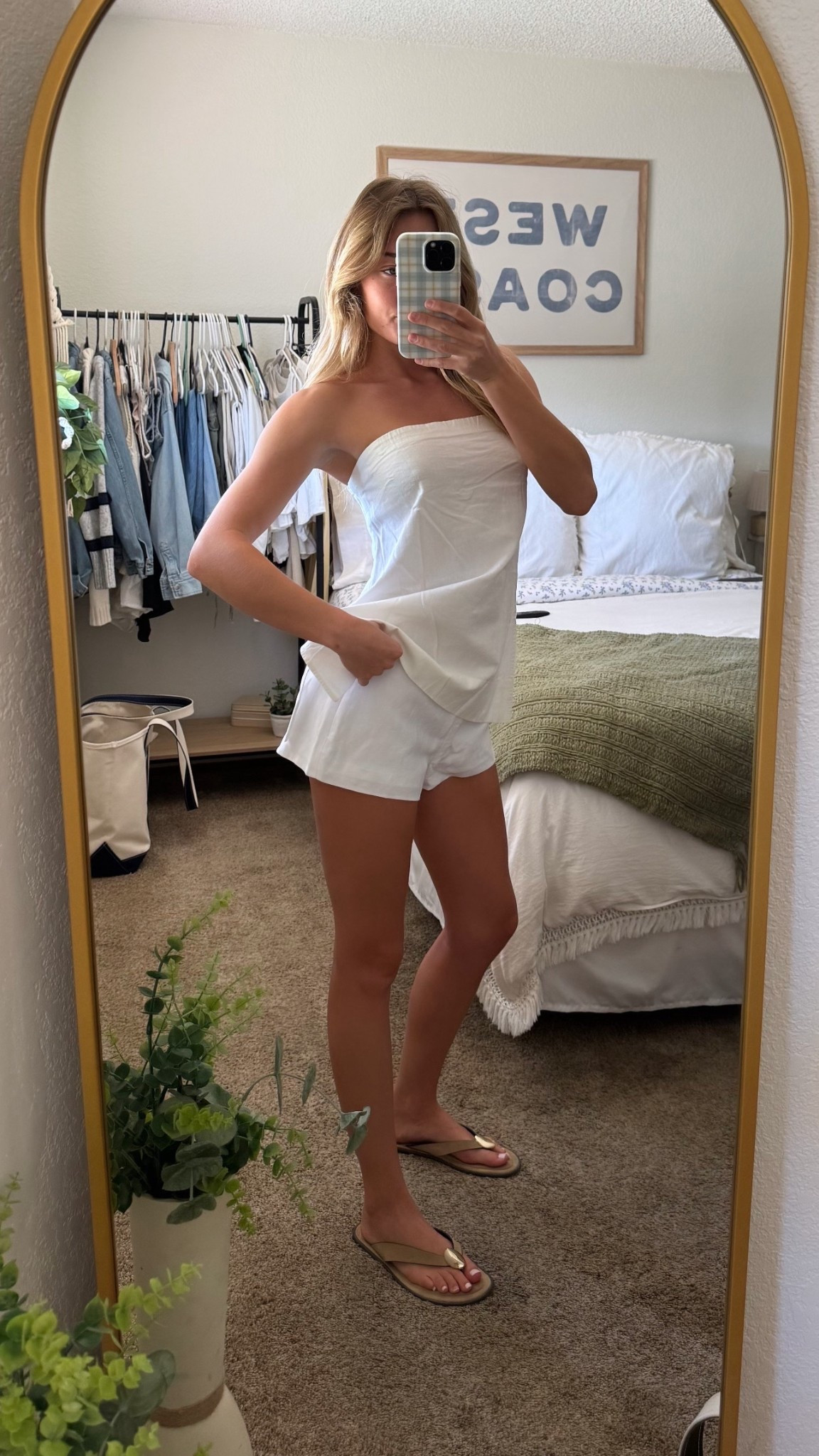 Cutest mini linen shorts for summer!! 
Linked another option aritzia is currently sold out! ￼ 

#LTKootd