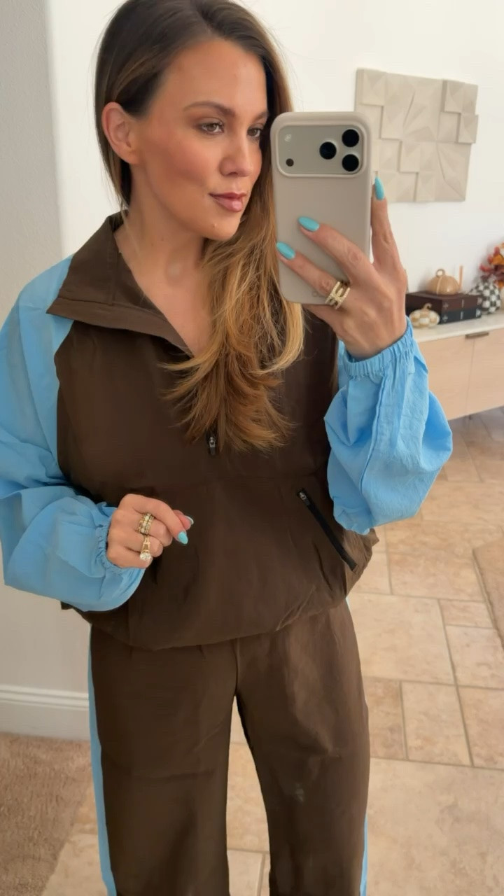 When I saw this I immediately added it to my cart! 

Fall fashion, windbreaker, track suit, chic fashion, women’s fashion