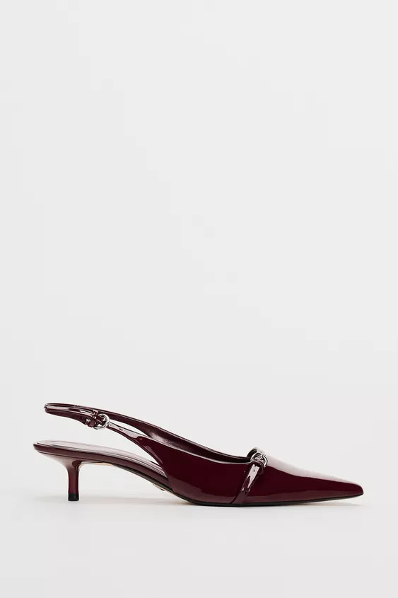 Slingback kitten heel shoes. Buckle detail on the front. Pointed toe. Adjustable buckle fastening... | Zara US