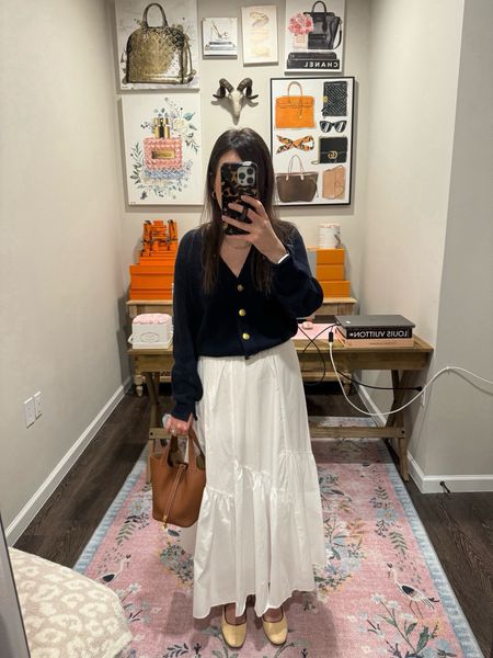 Rag and bone navy cardigan (xs) with red dress boutique white maxi skirt. The best white skirt for spring! I am SO obsessed! Marc fisher raffia ballet flats (use code styledjen20 for 20% off their entire website), Kendra Scott necklace 



#LTKSeasonal #LTKStyleTip #LTKFindsUnder100
