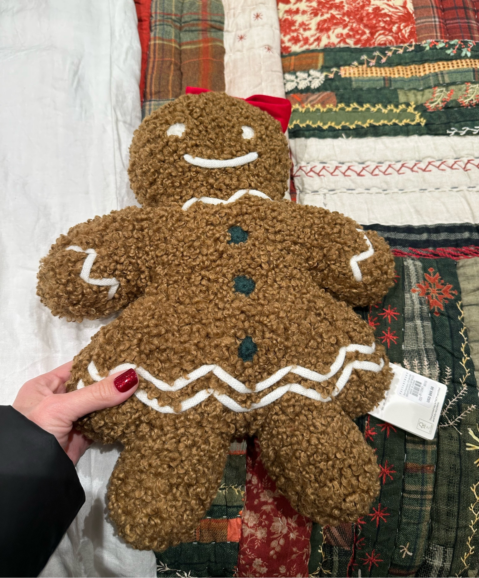 Gingerbread pillow ! Guys, these are incredible soft & such great quality from pottery barn 

Home decor, Christmas decor 

#LTKHoliday #LTKSeasonal #LTKGiftGuide