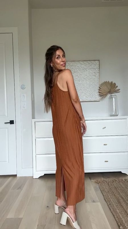 Amazing maxi dress! Wearing a small! Maxi dress, pleated dress, summer style 

#LTKunder50 #LTKstyletip #LTKFind