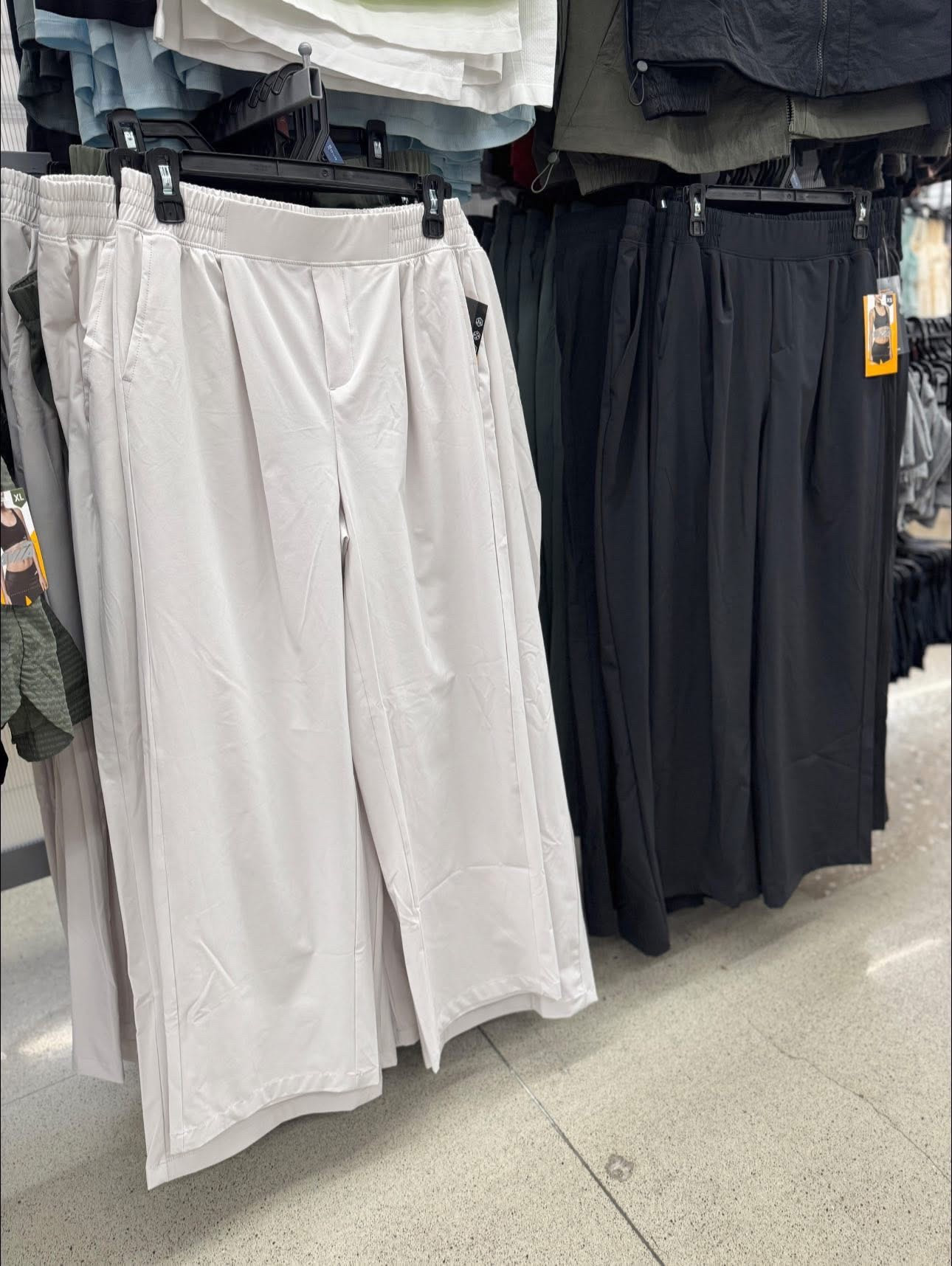 Wide leg trouser pants, Avia, Walmart pants, travel outfit

#LTKStyleTip #LTKTravel #LTKFindsUnder50