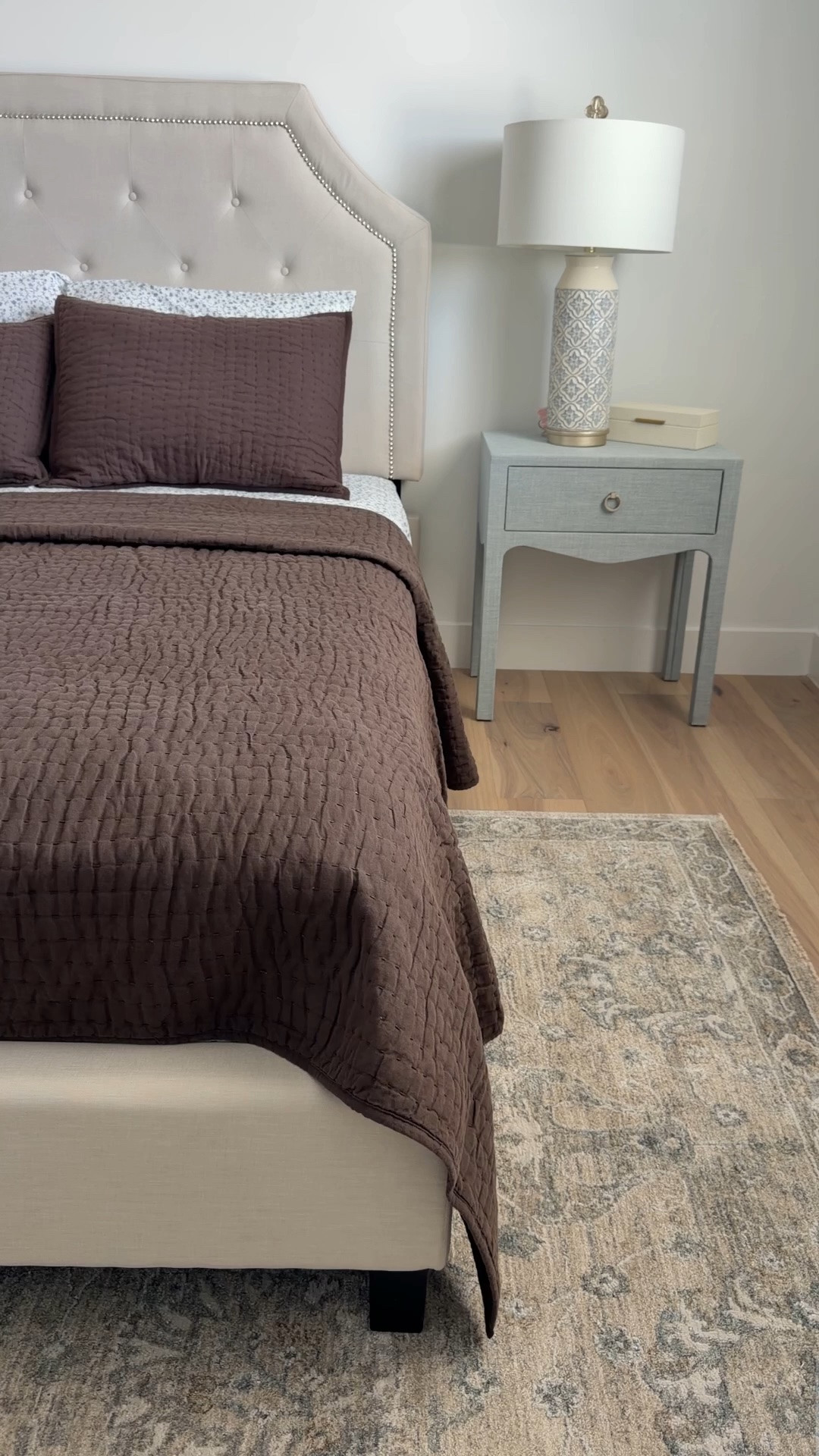 The @Quince  bedding texture everyone keeps asking about
That crinkled, hand-stitched look is even better in person, it’s giving expensive hotel bedding without the expensive hotel price tag. Paired it with a rug that ties the whole room together and now I don’t want to leave this bed.
#QuincePartner @shop.ltk #liketkit https://liketk.it/6iRto

#LTKHome