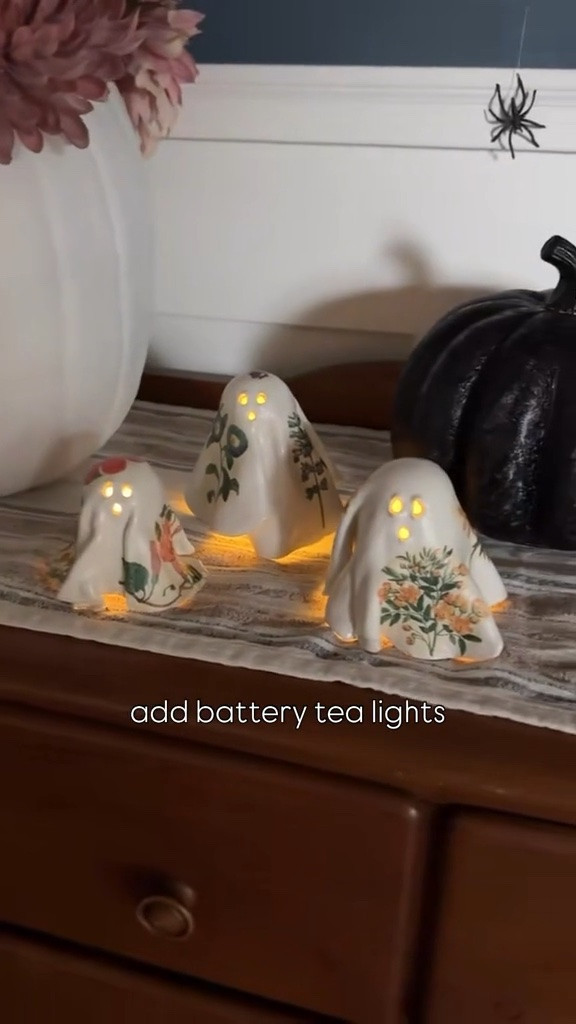 Find the easy written tutorial at therurallegend.com
Just search “ghost”

easy Halloween craft DIY

#LTKHome