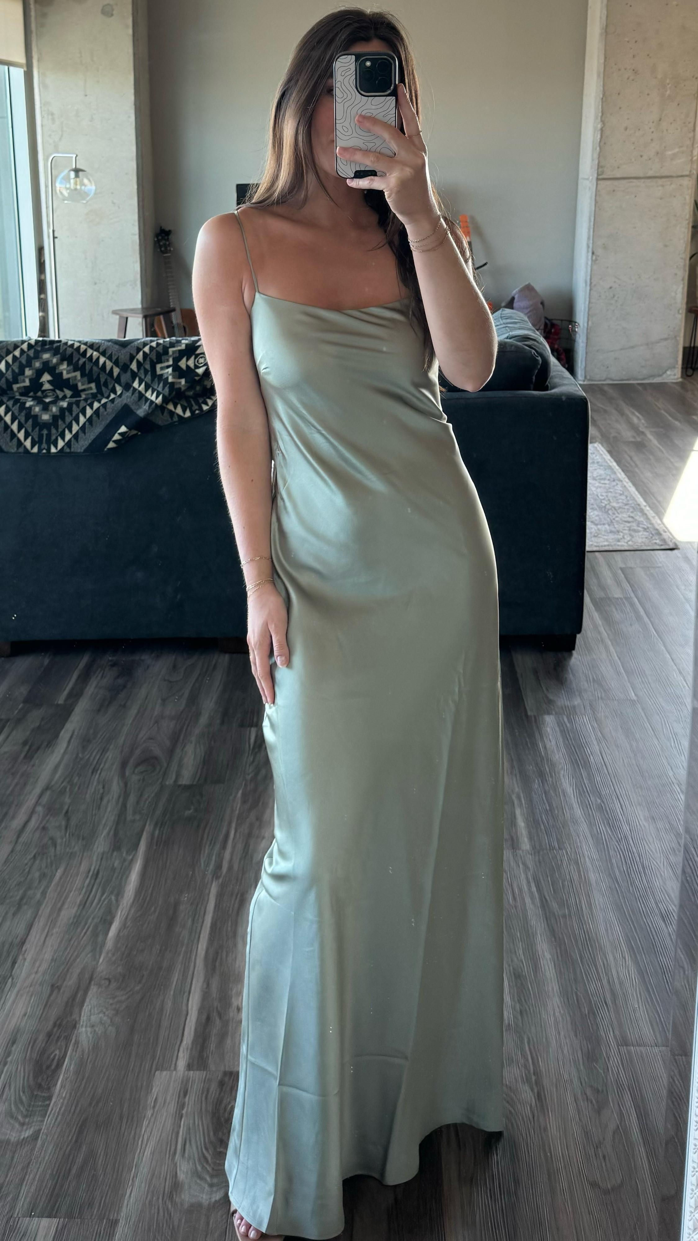 Wedding Guest Dress 
wearing size XS (5’2, 112lb for reference)
#showmeyourmumu #weddingguest #wedding #dress Show me your mummy wedding guest dress #ltkfashion #ltkstyle 