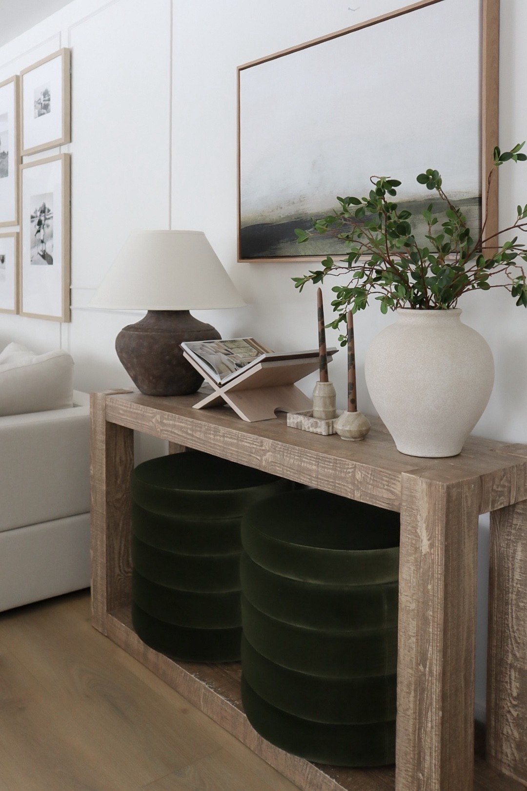 Console table decor 

#LTKHome #LTKFindsUnder50 #LTKFindsUnder100