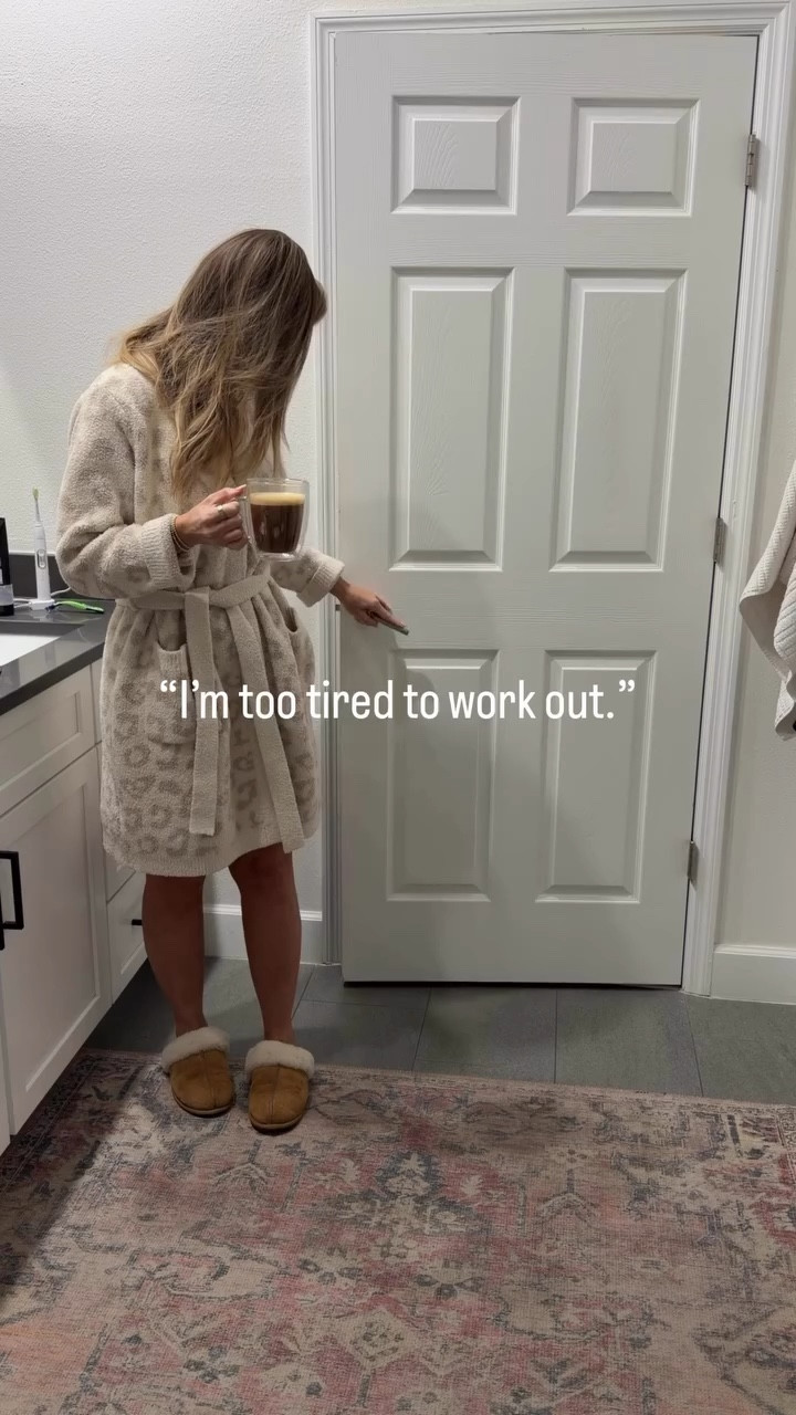 Being a mom of two boys, I’ve done the newborn nights.
I’ve had a newborn, baby, toddler that did not sleep.
I’ve functioned on broken sleep more times than I can count.

And now I’m walking into perimenopause, where sleep gets weird again for completely different reasons.

So when I say I know exhausted, I mean it.

But I’ve learned something over the years:

Being tired and being depleted are not the same thing.

True exhaustion feels heavy in your bones. It’s rare. It needs rest.

Most of what we label as “tired” on a random Tuesday morning is resistance. It’s the comfort of staying put. It’s the negotiation.

That’s why I set myself up the night before.
Clothes out. Plan decided. No mental debate waiting for me at 5 a.m.

Because when there’s nothing to decide, I just move.

Getting it done first changes the tone of my whole day.

There are fewer excuses floating around in my head and one less thing hanging over me while I’m answering emails or driving carpool.

What I do for me shows up everywhere else, my patience, my work, my home.

And the older I get, the more I realize this isn’t about pushing harder.

It’s about keeping a promise to myself before the day asks anything from me.

#morningroutine 
#corporatemom 
#WorkingMomLife
#relatablemom 
#5amclub