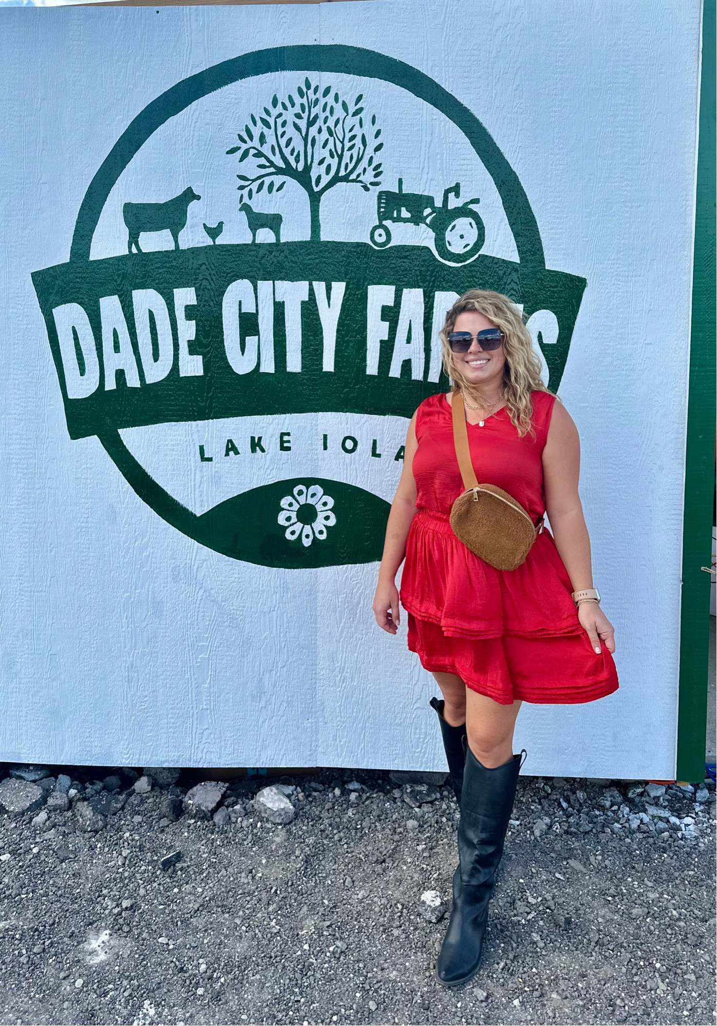 Checkout Avara’s sale using code “sale50” for 50% off our use code “MidsizeMrs” for 15% off non clearance items!!!

#LTKmidsize #LTKHolidaySale #LTKsalealert