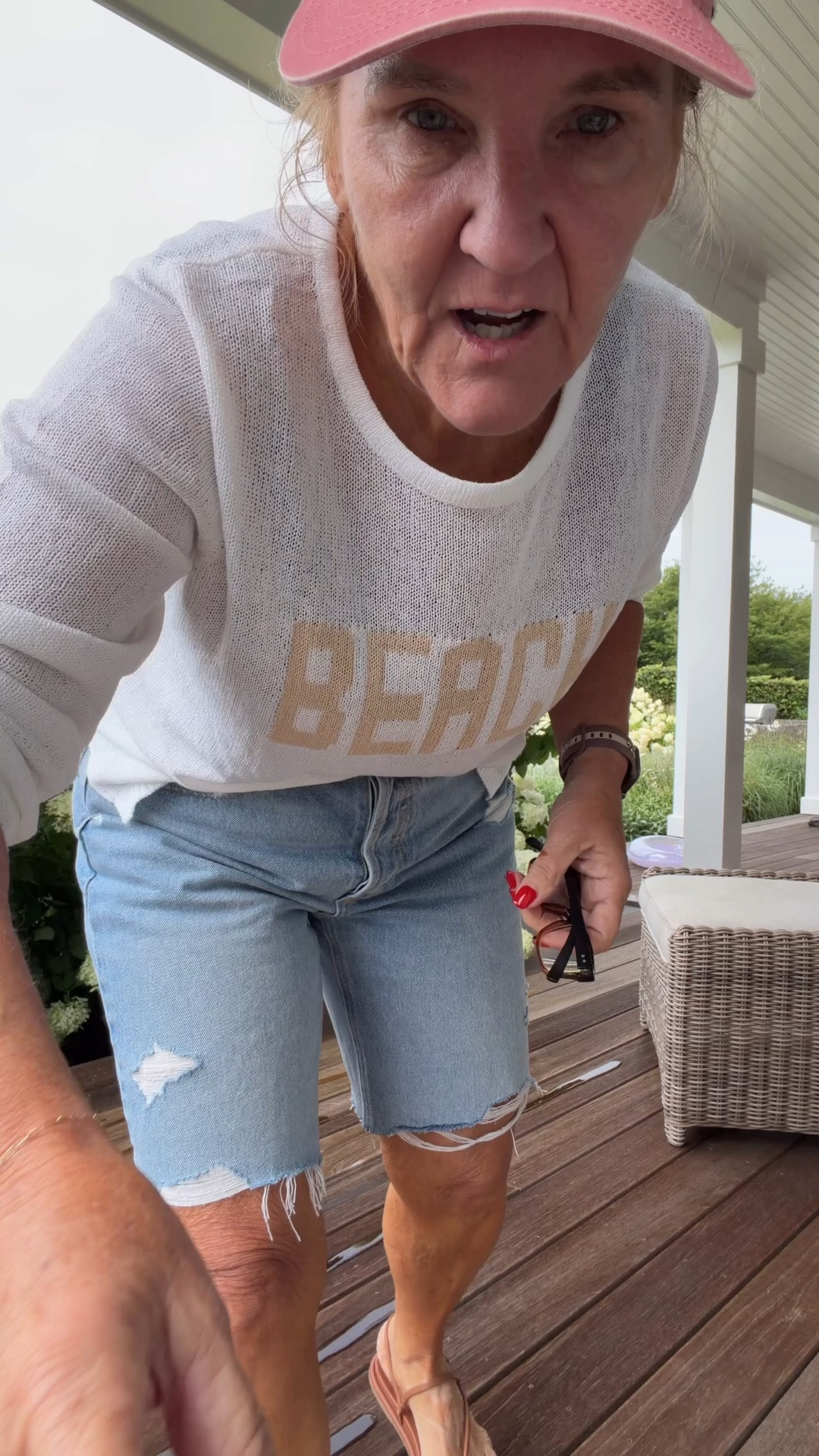 Sweater size med
Shorts size 8