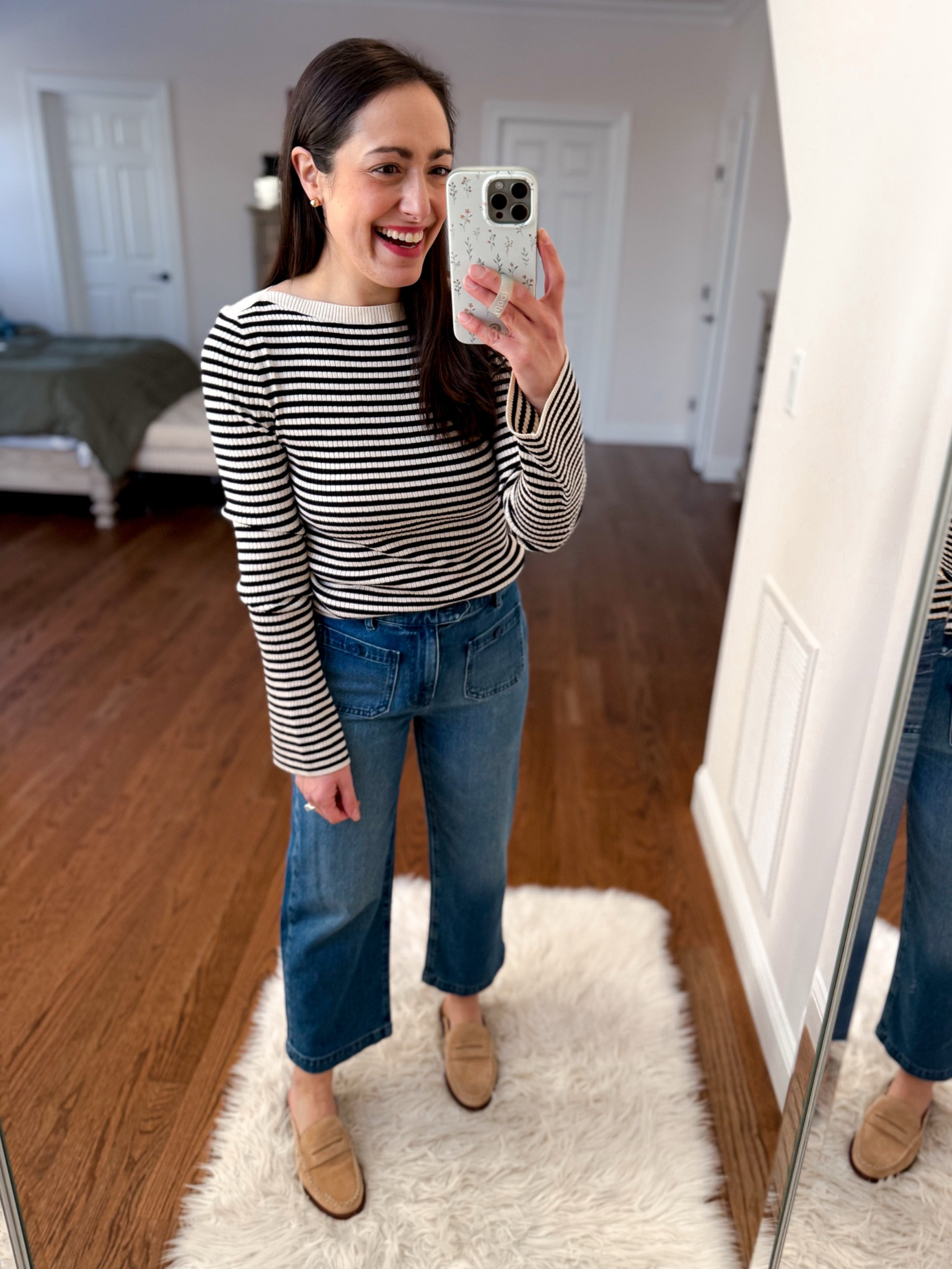 Loft outfit on sale
Sweater: small
Jeans: 26 petite

#LTKSaleAlert #LTKFindsUnder50 #LTKStyleTip