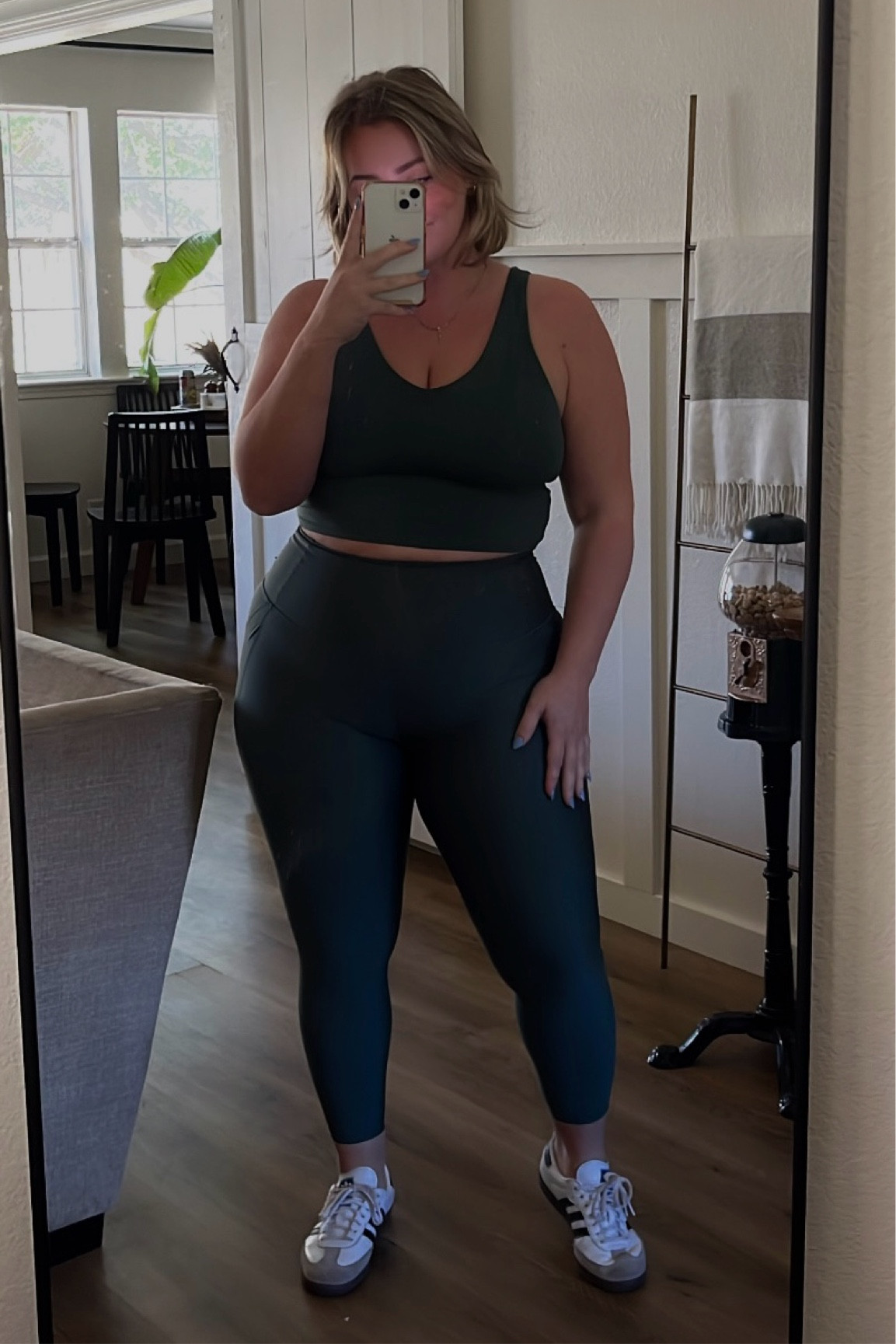 Loooove this darker green set 🌲

#LTKFitness #LTKMidsize #LTKHoliday