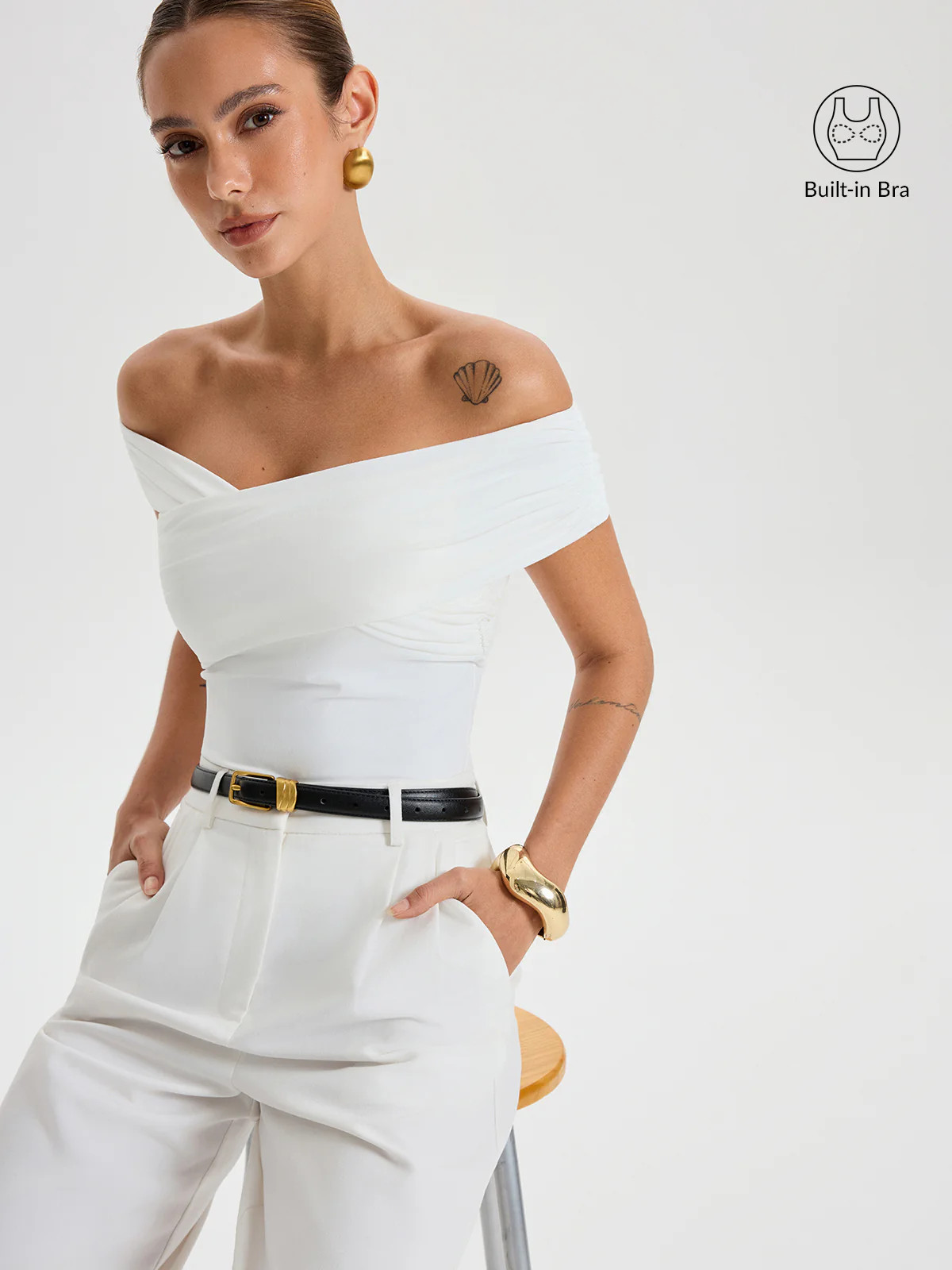 Bra-Free Off-Shoulder Top | Commense