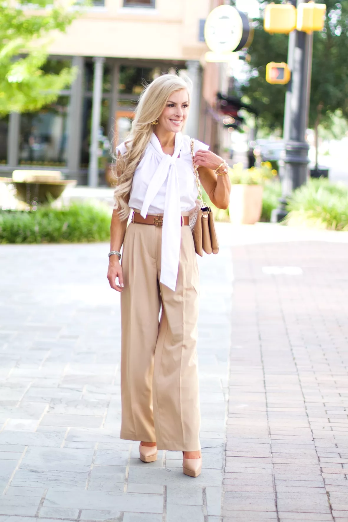 White Fashion Casual Pleated Wide-Leg Pants  White fashion casual, Casual  wide leg pants, Wide leg trousers