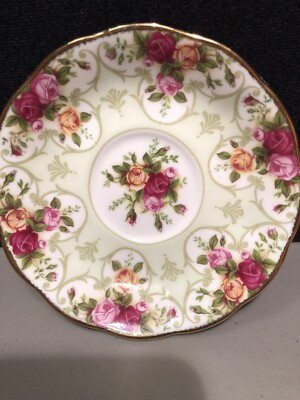 RARE  ROYAL ALBERT OLD COUNTRY ROSES CAMEO GREEN SAUCER | eBay US