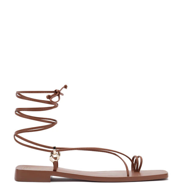 Portofino Flat Sandal In Caramel Leather | Larroude