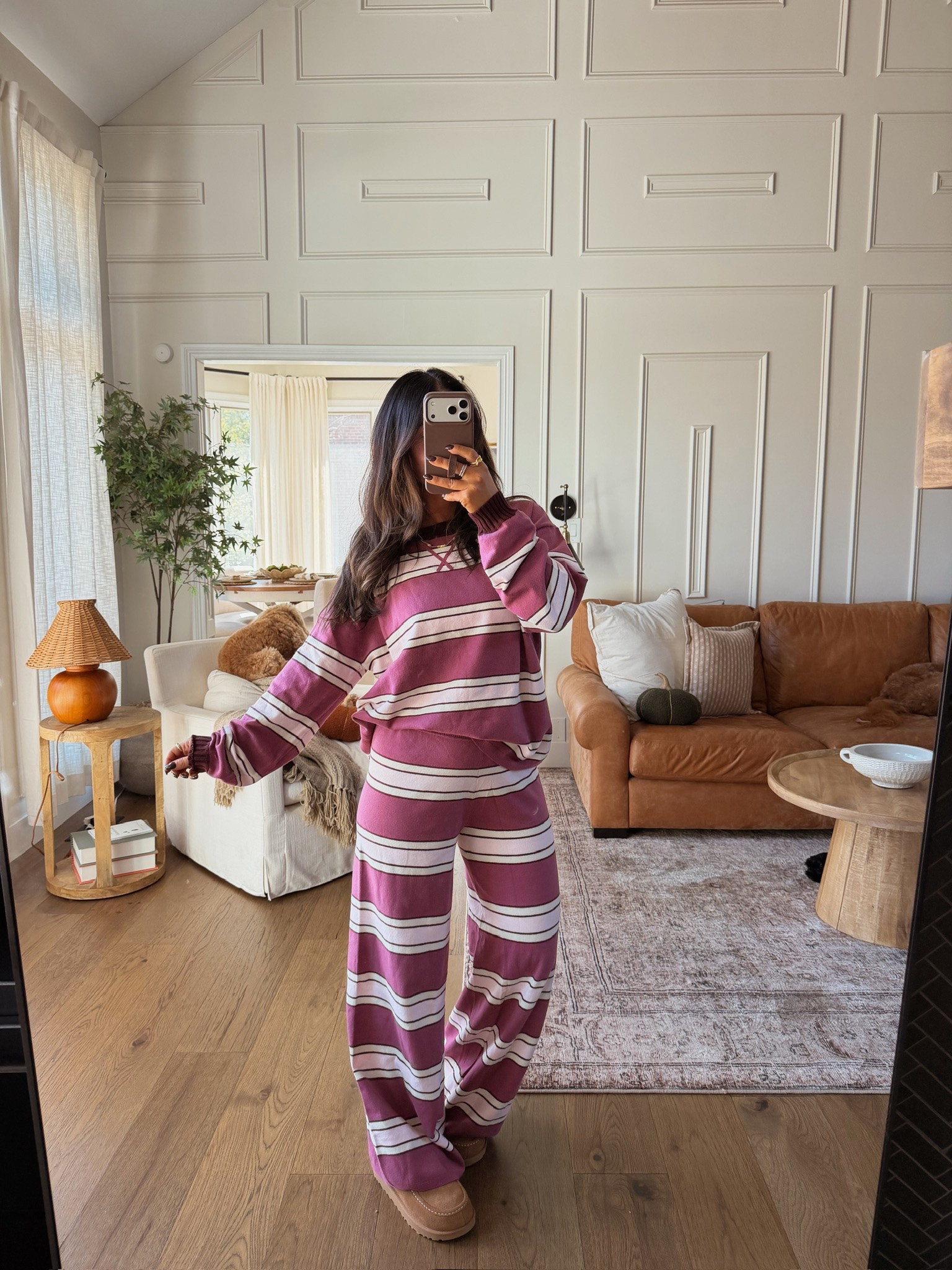 Loving the thick stripes on this cozy set 🤎☁️