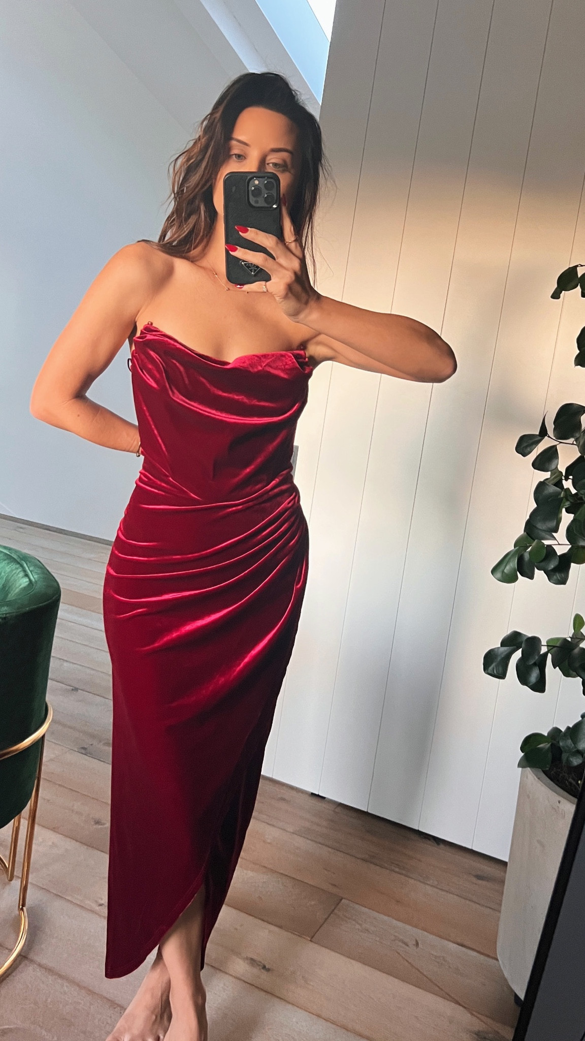 This velvet dress also comes in black wearing an XS 

#LTKstyletip #LTKSeasonal