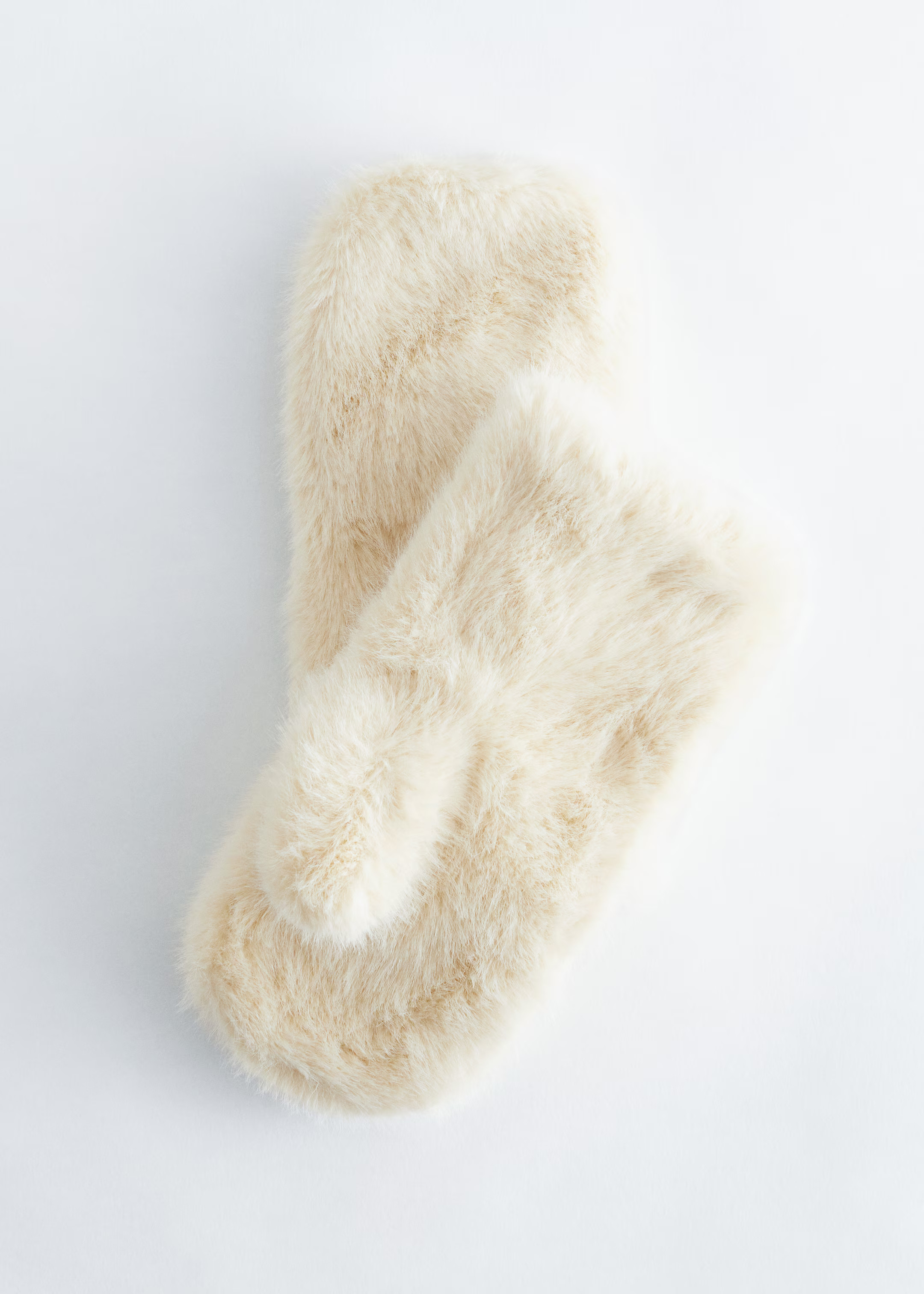 Faux Fur Mittens | H&M (UK, MY, IN, SG, PH, TW, HK)