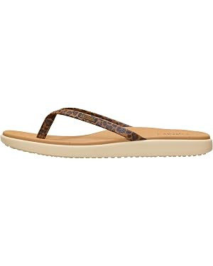 HEYDUDE Womens Maui Breeze Flip Sandal | Lightweight Cushioned EVA Footbed | Easy On Travel Ready... | Amazon (US)