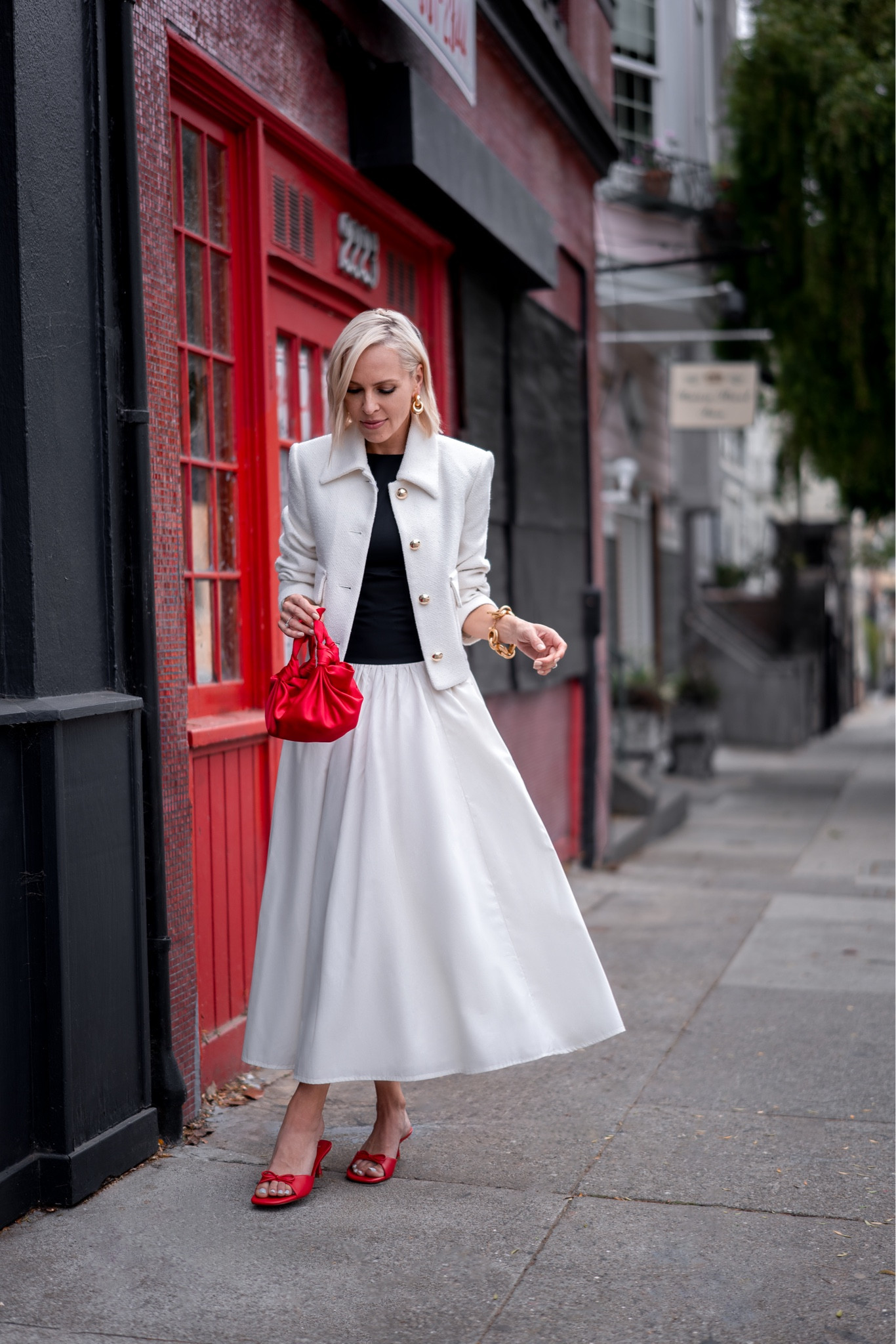 Friday pops of red ❤️

#LTKFallSale #LTKSeasonal