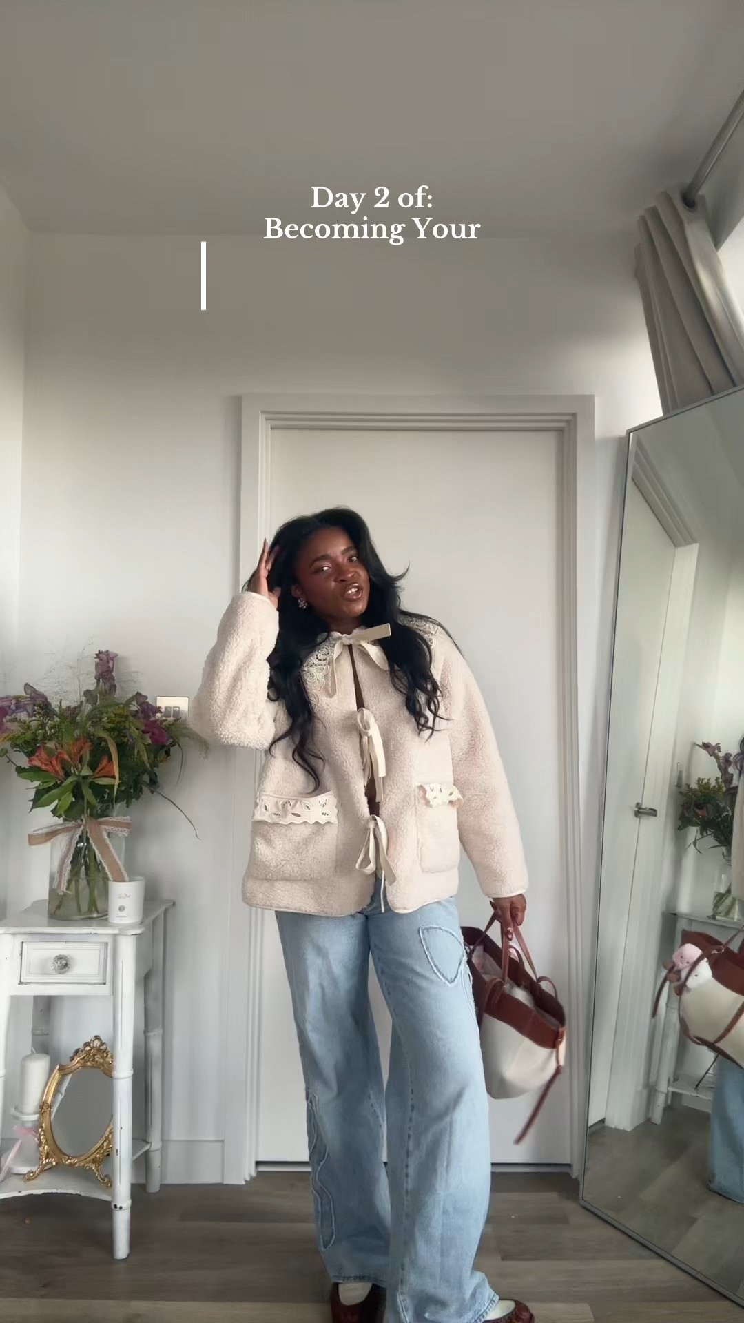 Day 2 of Fall Fashion Outfits for the girly girls! 🧸

Jacket is from ASOS, jeans from PacSun, loafers from Lounge and tote bag from Polene 🤍