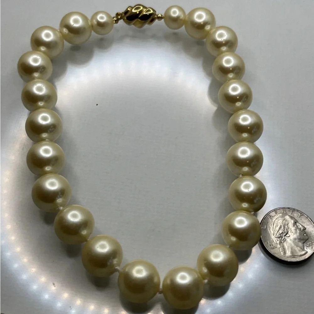 Carolee large pearl choker necklace | Poshmark