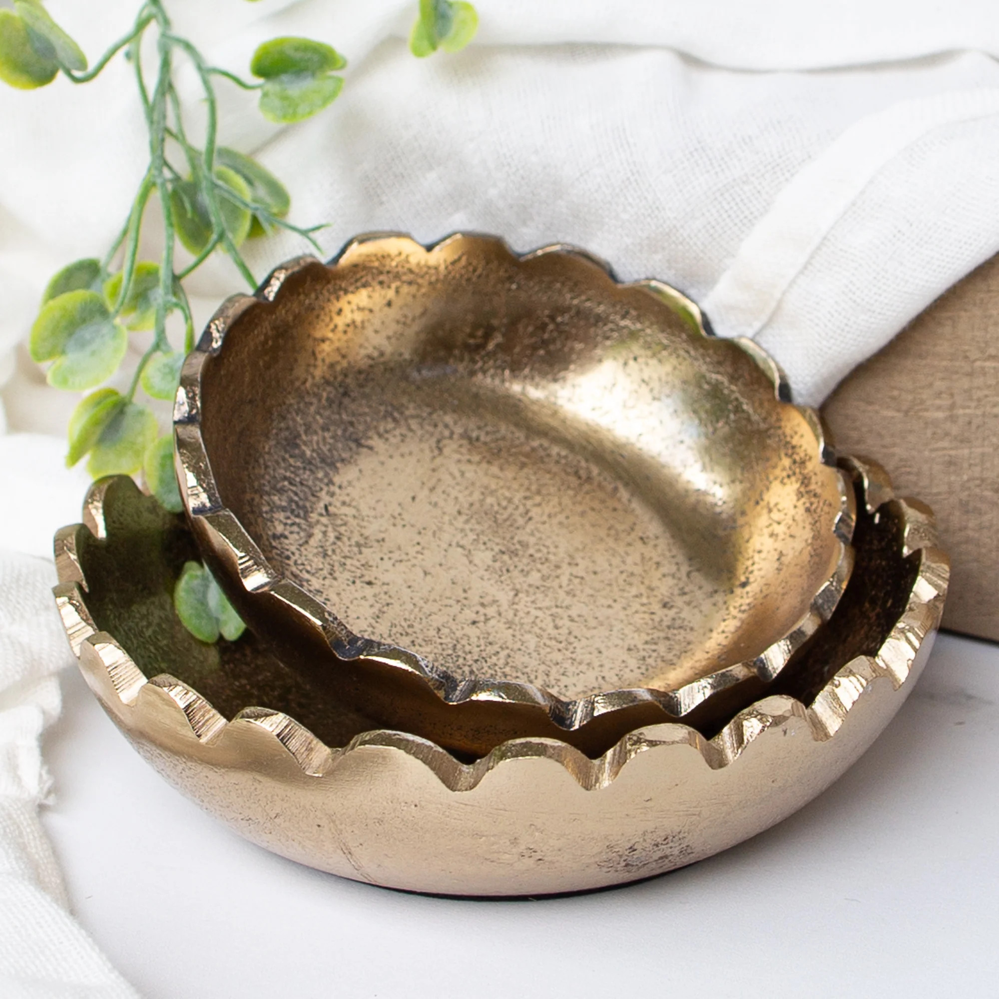 Gold Scalloped Bowls- Set of 2 | Interior Delights