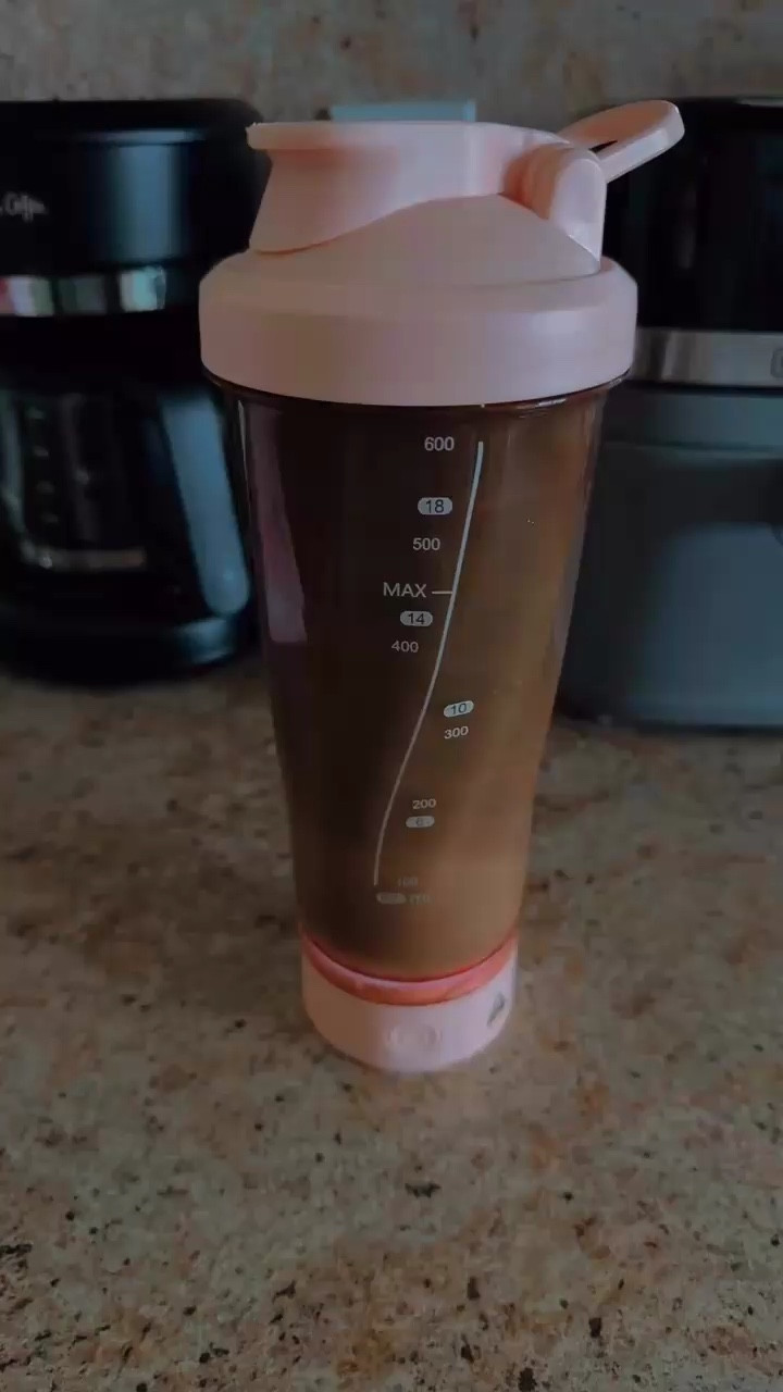 Cup & my 2 secret faves!! 🩷🤎

#LTKmorningroutine #LTKfitnessgoals #LTKBeauty