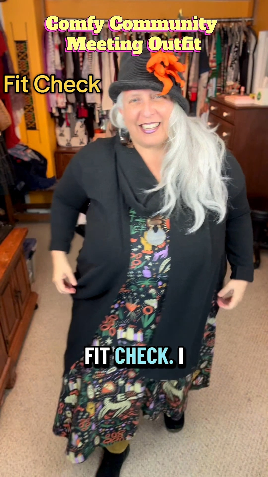 lowkey community meeting vibes 

#plussize #knitdress #nooworks #metamorphoza #baretraps