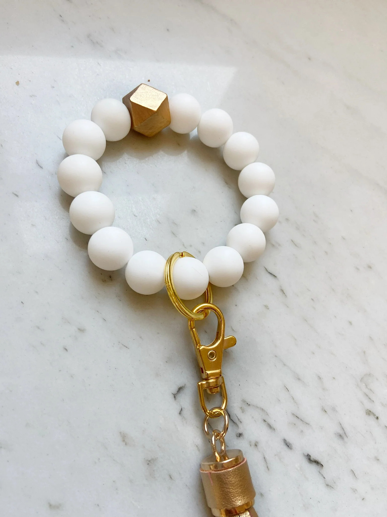 Classic Gold O Wristband Keychain | Lanyard Lovebirds