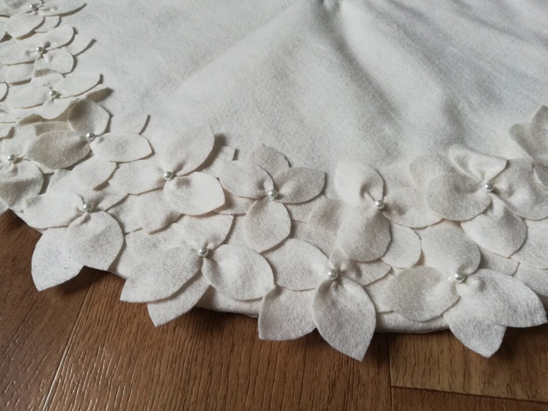 Tree skirt christmas with felt flowers | Etsy (US)