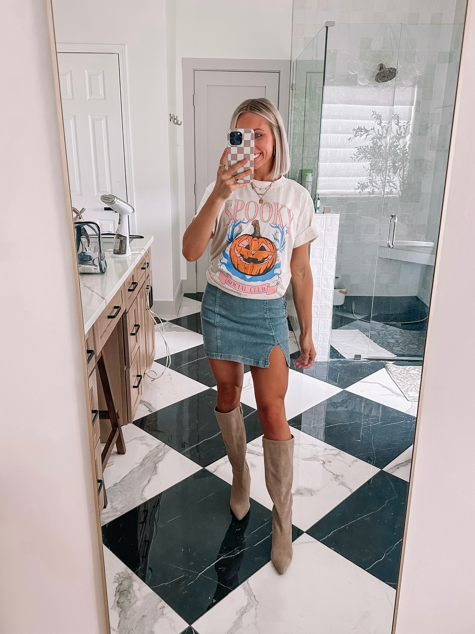 Pink Lily Halloween #GraphicTee #FallFashion use code TANNER for 20% Off #LTKstyletip

#LTKSeasonal