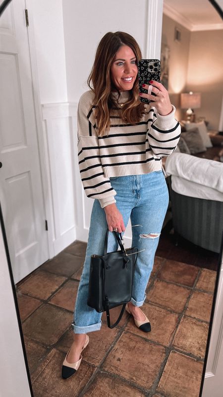 Spring staples outfit idea

Striped sweater, ultra high-rise, 90 straight, capped toe flats, leather shopper, bag

Save 20% off your first purchase at Nisolo with with my code DELPHAJEWEL20

Save 20% off these shoes with code Melissa 



#LTKstyletip #LTKsalealert #LTKover40
