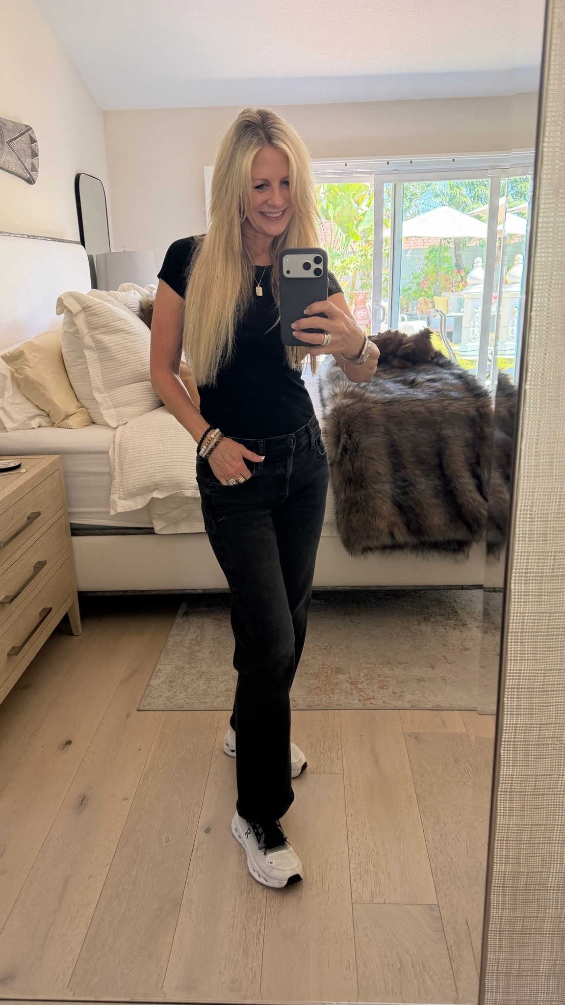 OOTD 🤍 My favorite Mother jeans, comfy ON sneakers, and a busy day at the vineyard ahead. 🍇

Sharing everyday style for women over 50—mixing fashion, comfort, and confidence. These ON sneakers keep me going all day, and Mother denim never disappoints.

#LTKdayinmylife #LTKootd #LTKWorkwear