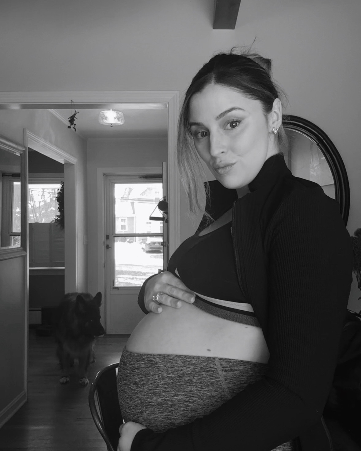 36 weeks in some supportive athlesiure 🖤

#LTKStyleTip #LTKBump #LTKFitness