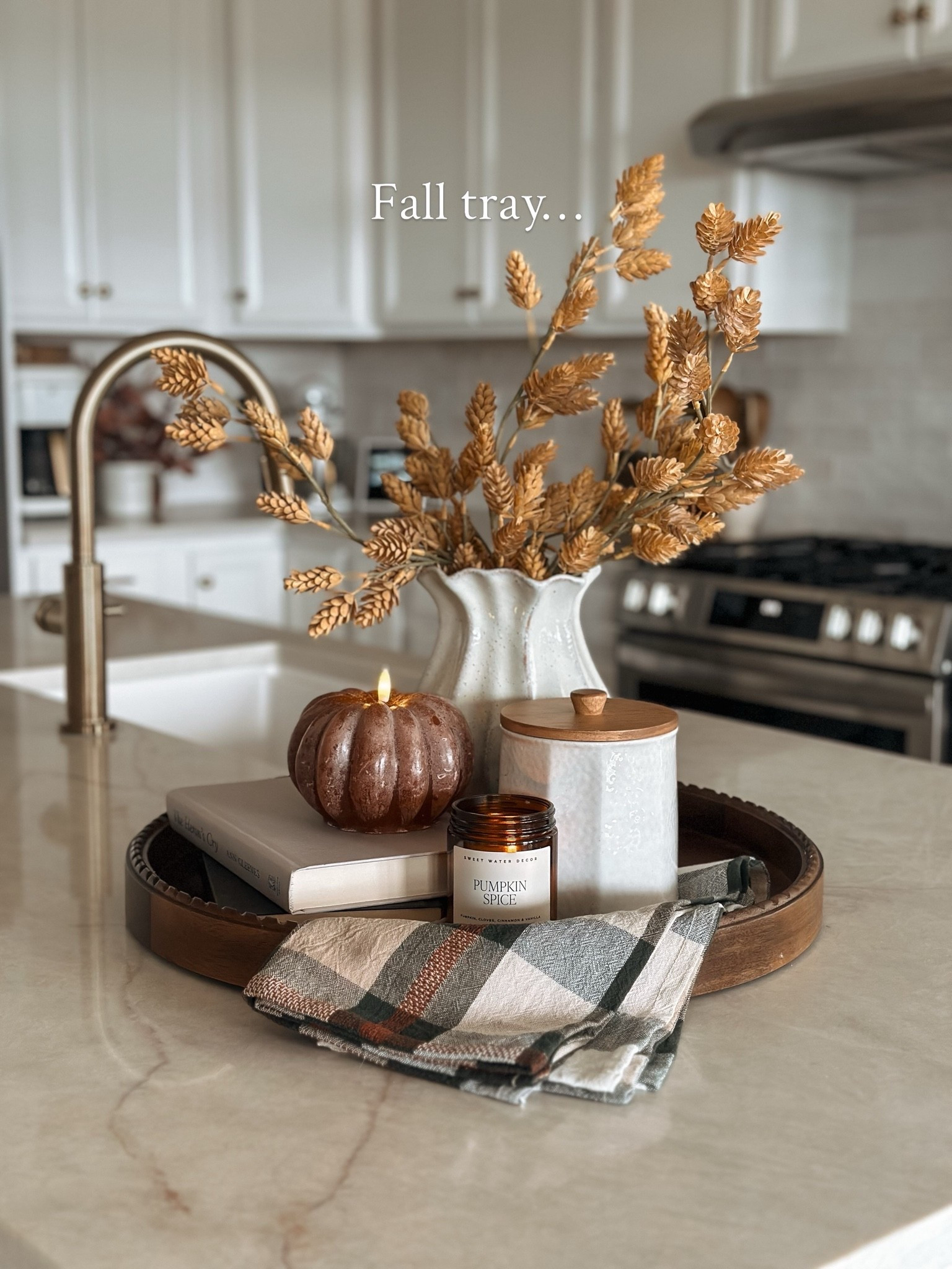 Fall tray 🍂🤎

#LTKSeasonal #LTKHome