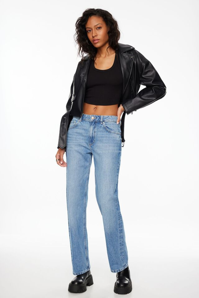 Camden Scoop Neck Crop Top | Dynamite Clothing